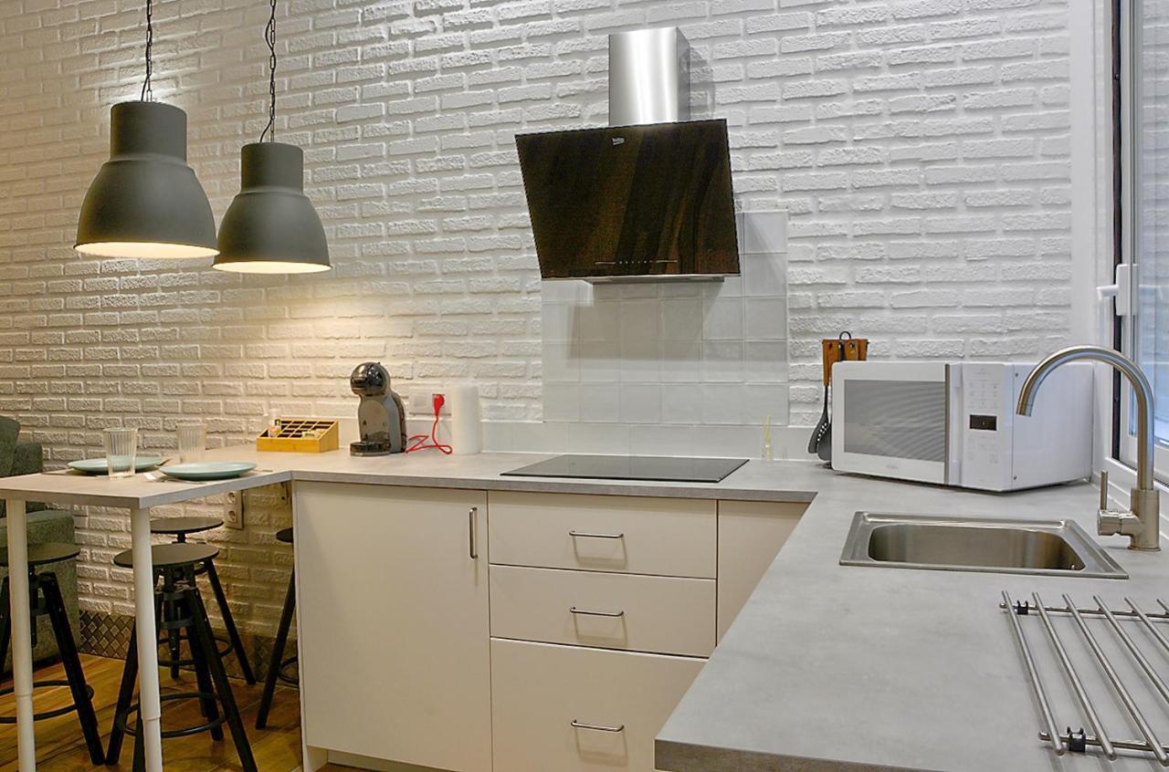 Apartsuite B&R Triana Arellano Севилья Экстерьер фото