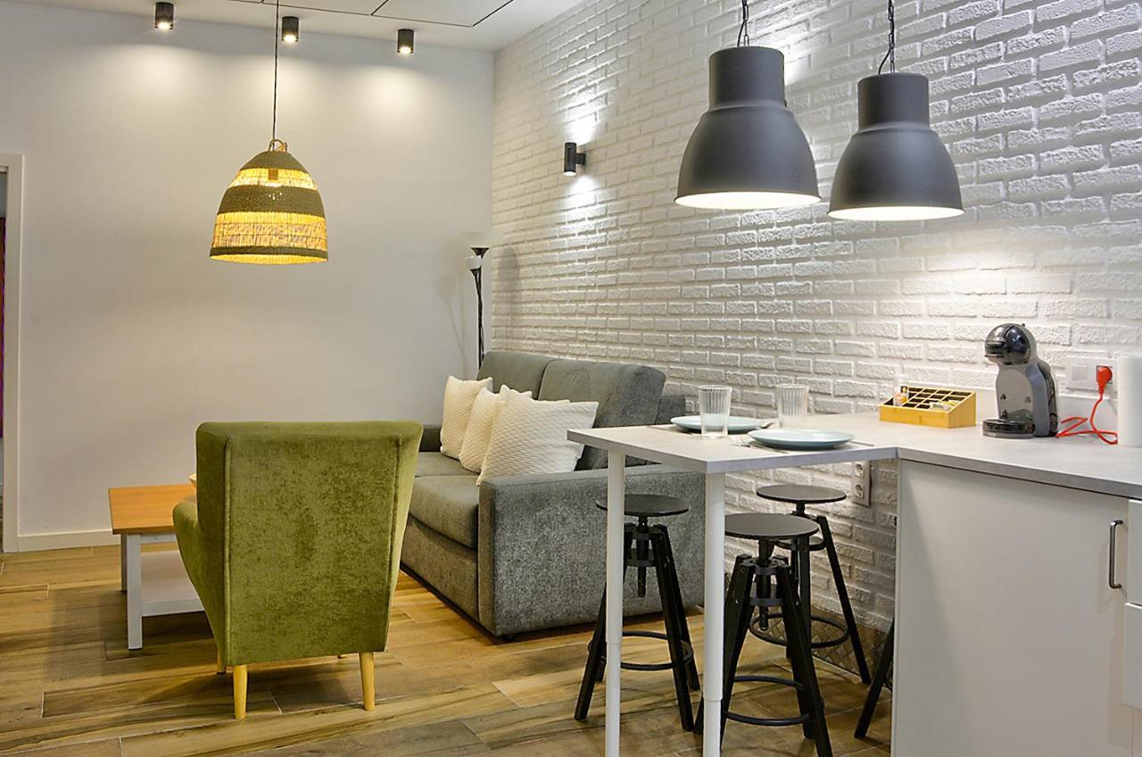 Apartsuite B&R Triana Arellano Севилья Экстерьер фото