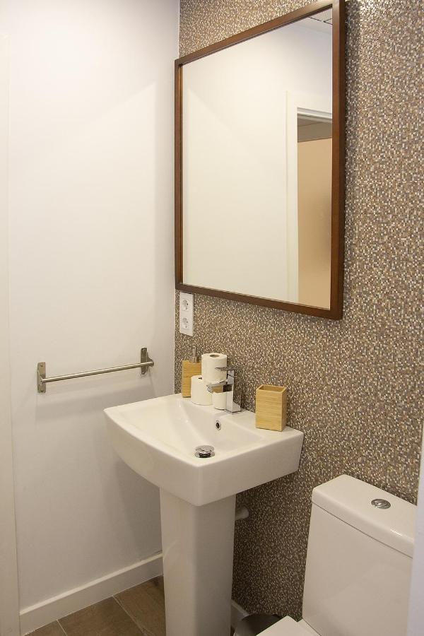 Apartsuite B&R Triana Arellano Севилья Экстерьер фото